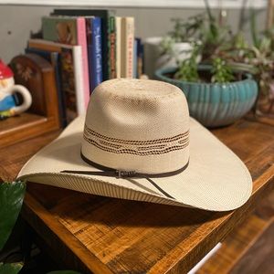Twister Bangora Straw Cowboy Hat